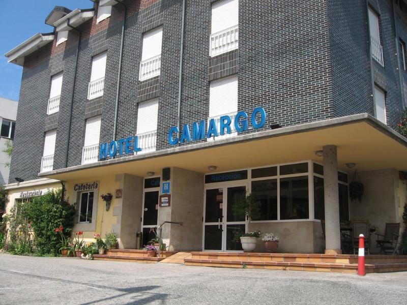 Hotel Camargo Igollo Buitenkant foto